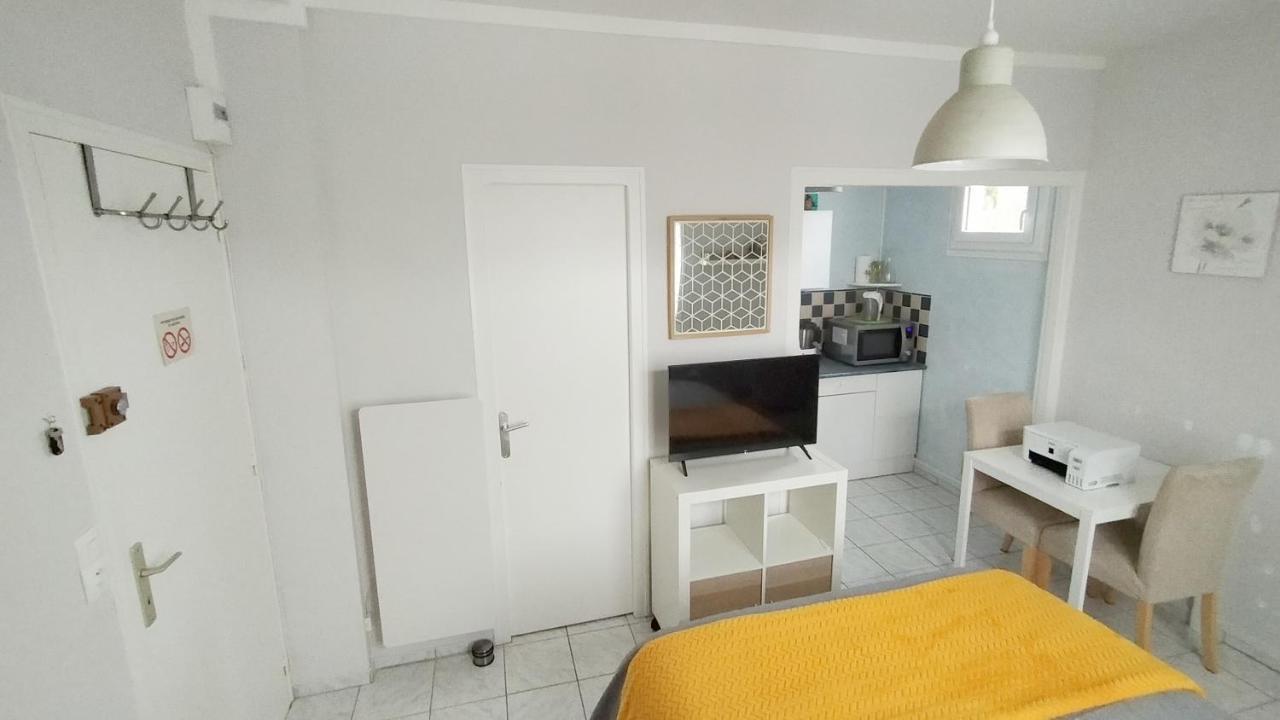 Charmant Studio A Bagnoles De L'Orne Bagnoles de l'Orne Normandie Εξωτερικό φωτογραφία